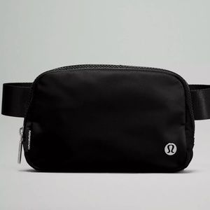 Lululemon Everywhere Belt Bag, Brand New, FAST SHIPPING